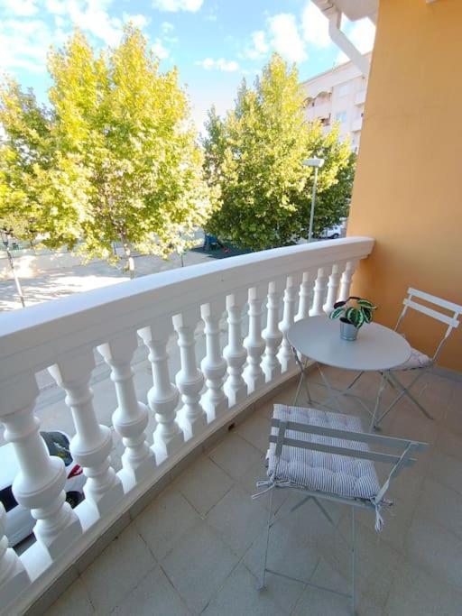 Acogedora Y Confortable Casa Familiar En L'Ollería Exterior foto